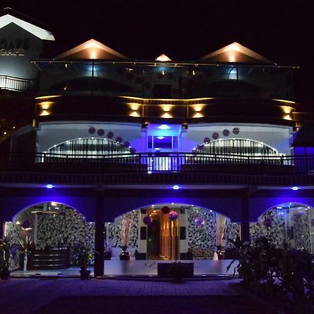 Hotel Agape Mannar Esterno foto