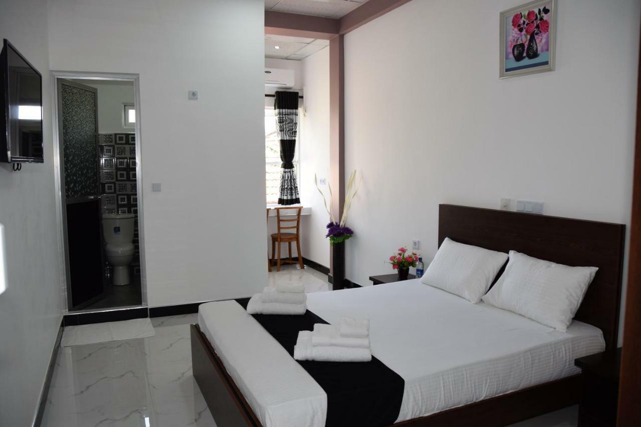 Hotel Agape Mannar Esterno foto