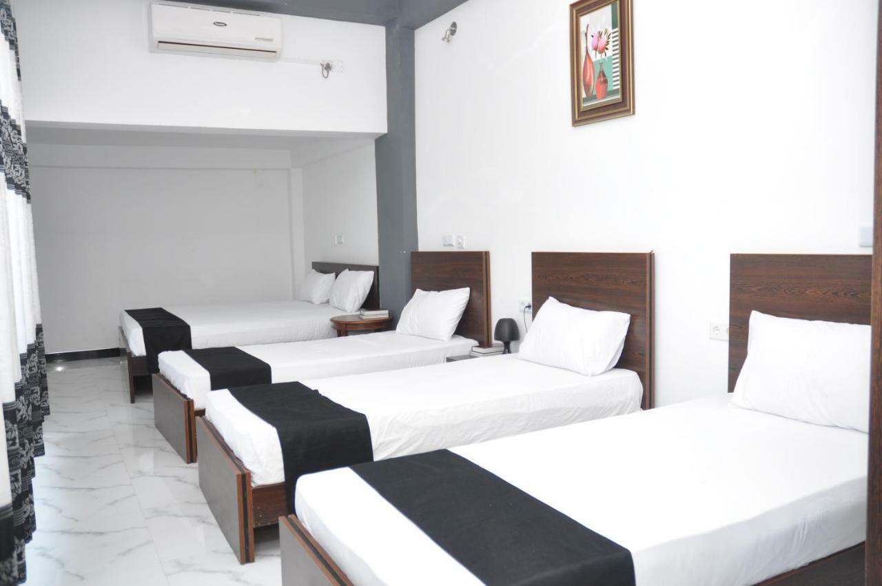 Hotel Agape Mannar Esterno foto